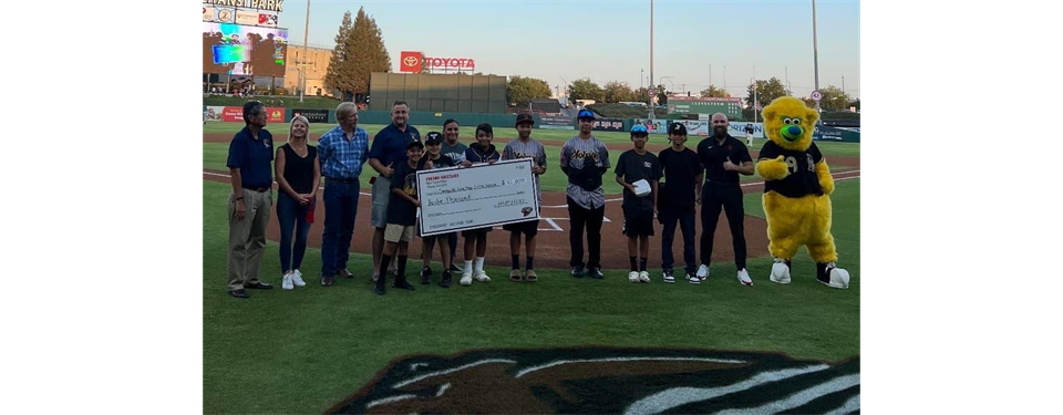 Fresno Grizzlies Donate to SSLL!
